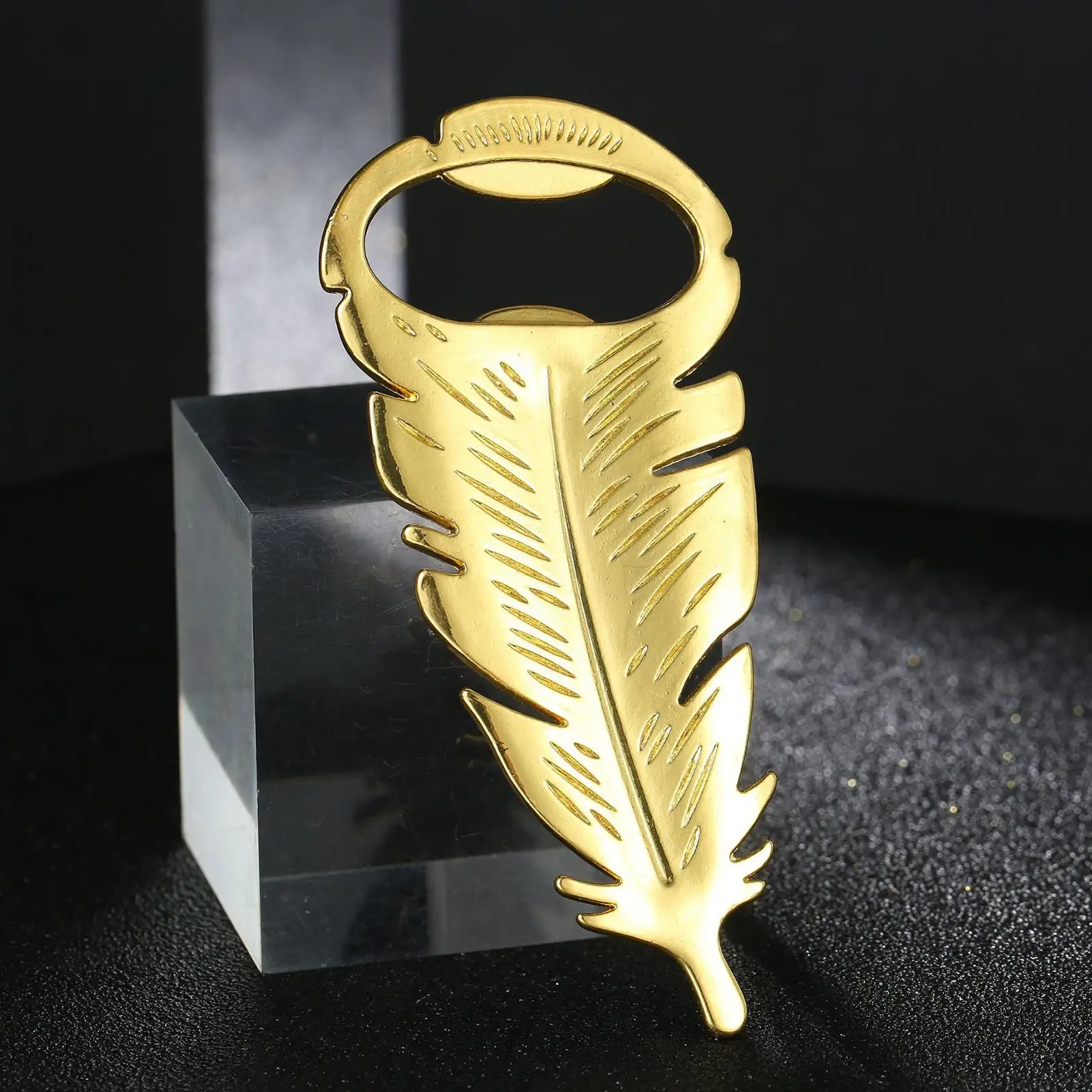 1pc 병따개 GoldFeather 맥주 캡 리무버 다기능 병따개 결혼식 주방 캠핑을위한 휴대용 금속 가제트