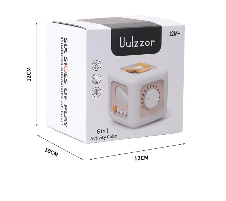 Montessori aktívny kocka s rôznymi interaktívnymi časťami