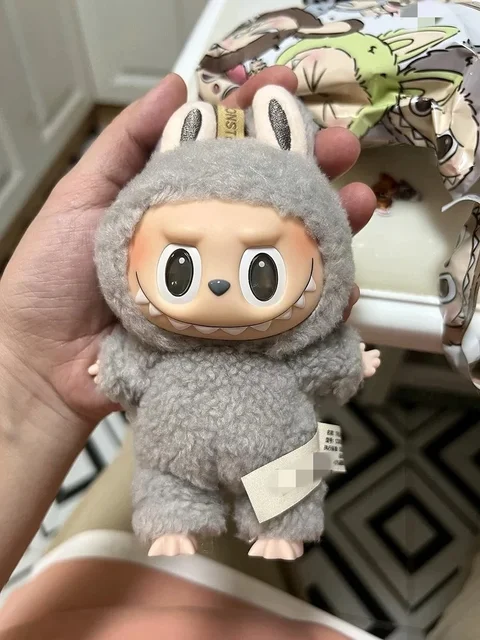 New High Quality Labubu Monster Vinyl Face Heart Mystery Model 