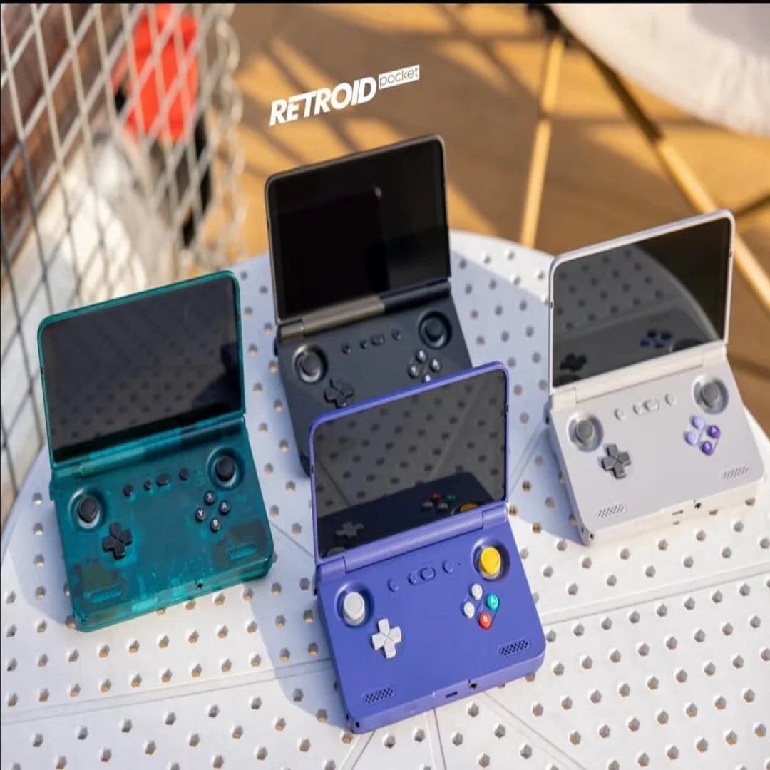 Retroid Pocket Flip2 レトロハンドヘルドゲームコンソール