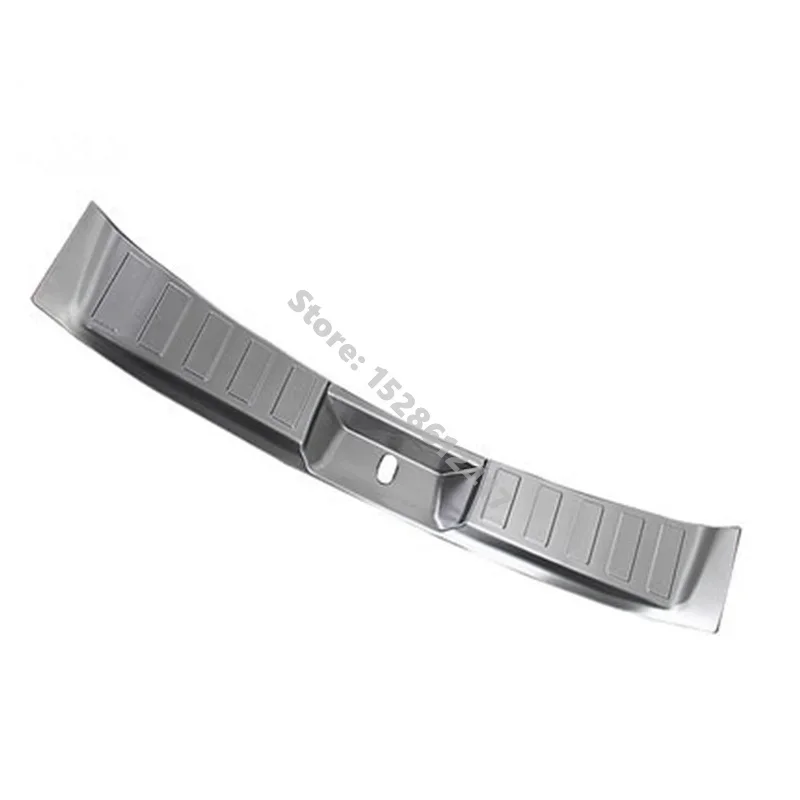 

Metal Protector Car Rear Bumper Protector Sill Trunk Guard Cover Trim For Nissan X-Trail X Trail T32 2014-2016 Car Accessories