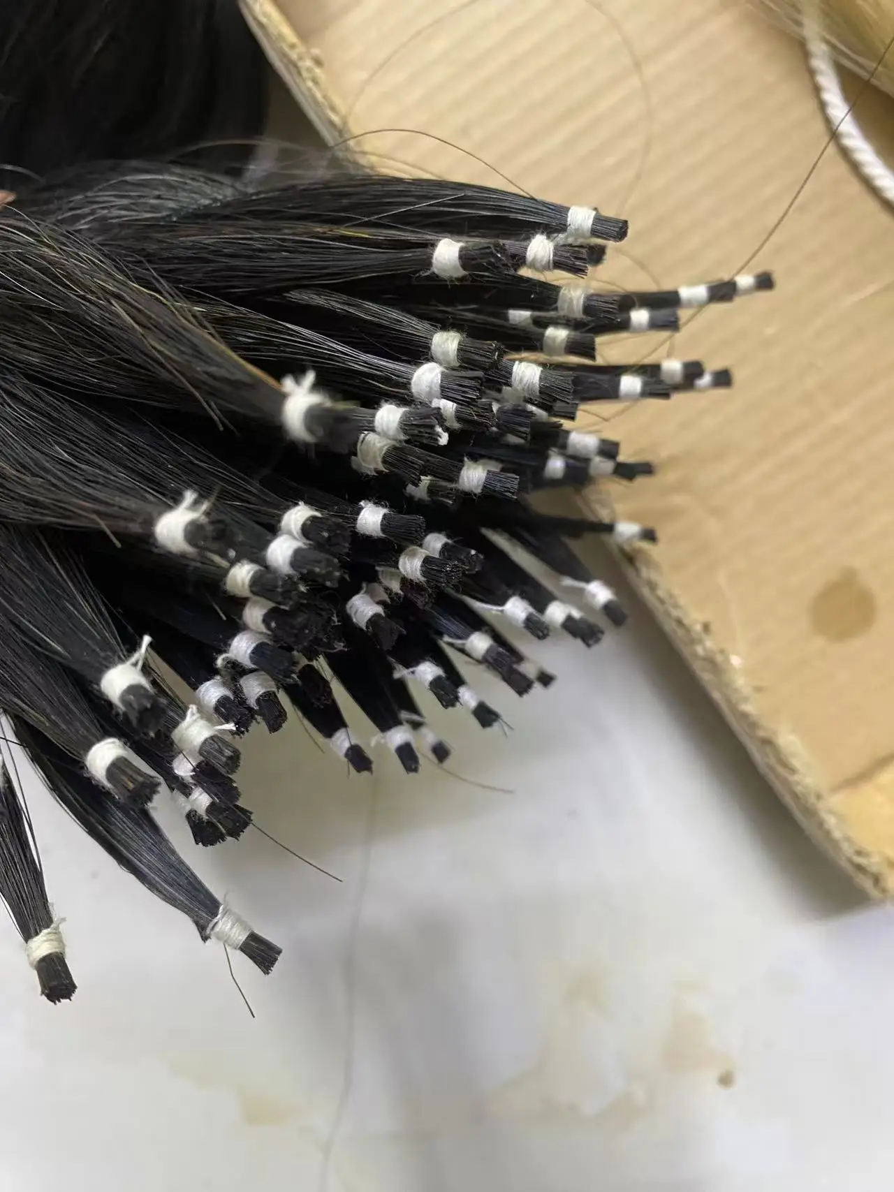 250g 80-85cm 천연 말털 흰색/검정색 말꼬리 바이올린 활털 몽골 말털