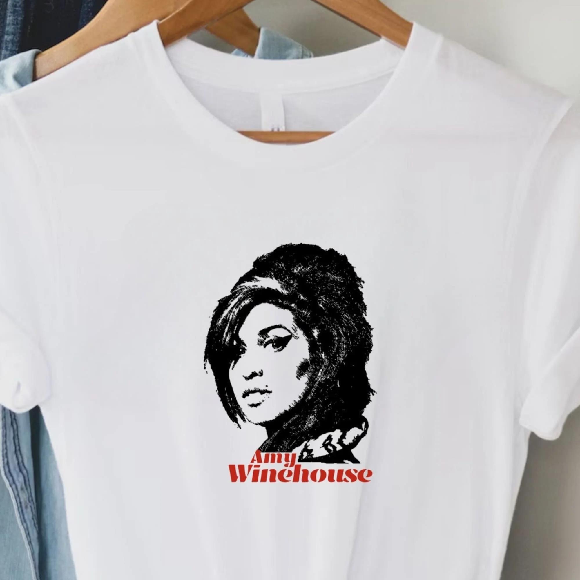 Amy Winehouse Iconic T Shirt Tribute To A Music Legend
