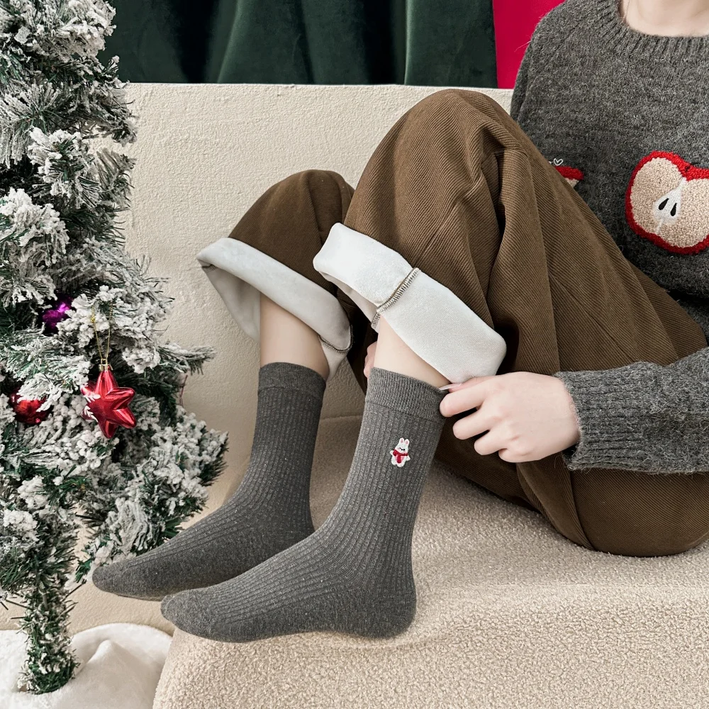Niedliche Cartoon-Tier-Socken mit Polka Dots und Schneemann-Stickerei, Trendige Damen-Plüschsocken, Weihnachtsgeschenk – Detail 25