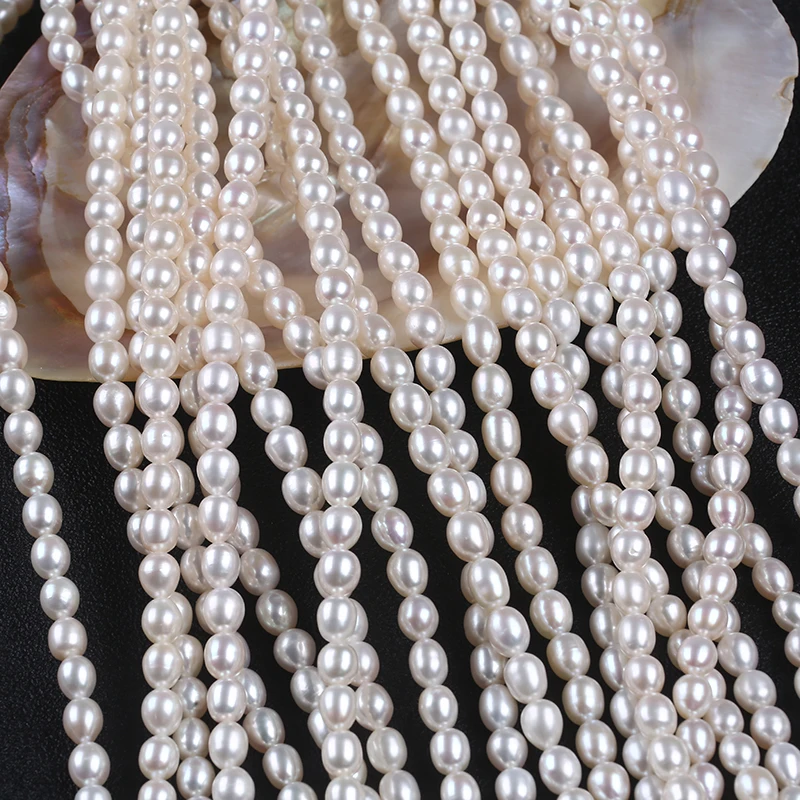 

8-9mm Natural White AA Grade Rice Shape Freshwater Pearl Strings