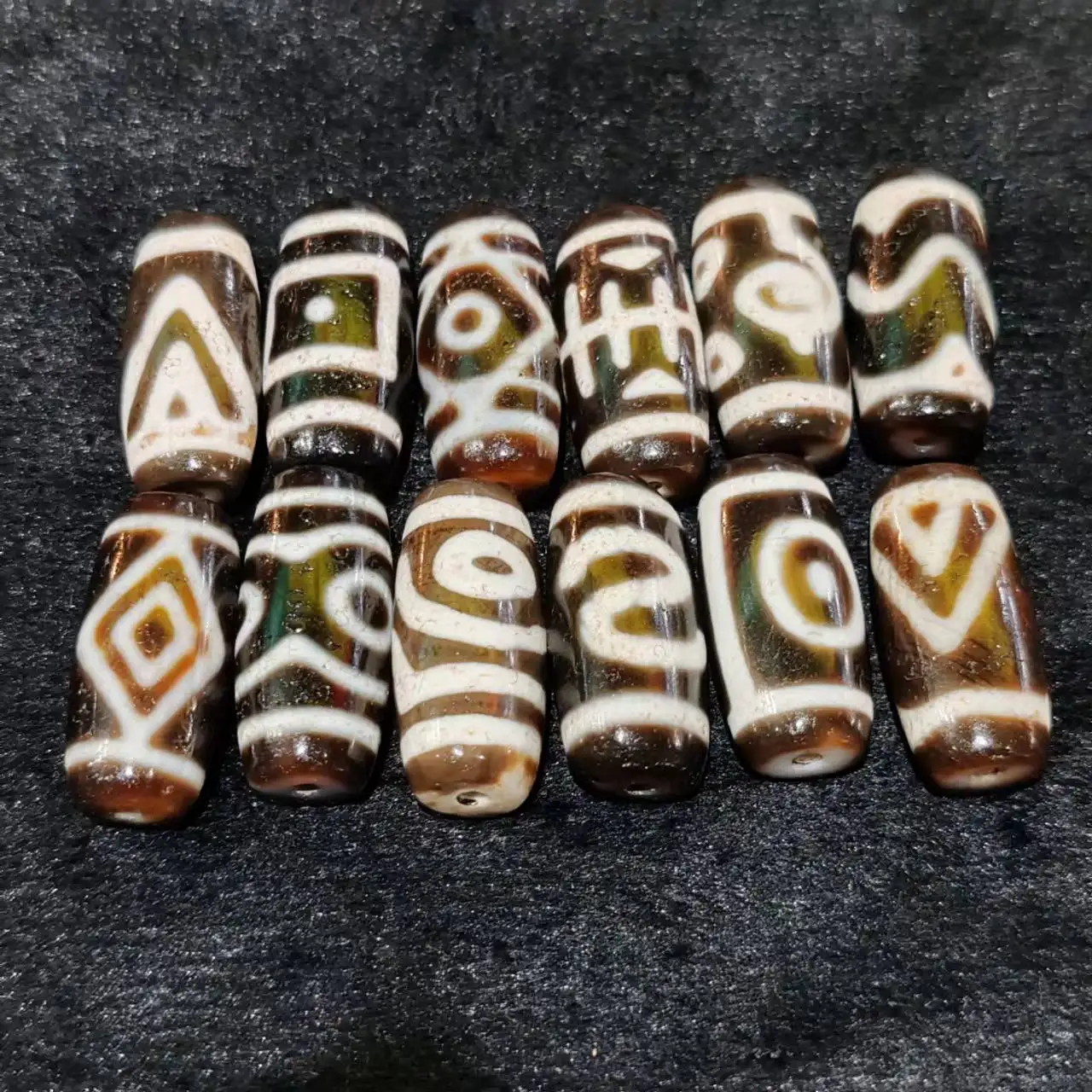 

Tibetan Totem Taiwan Permeating Horseshoe Pattern Weathered Agate Beads Necklace Pendant Diy Accessories