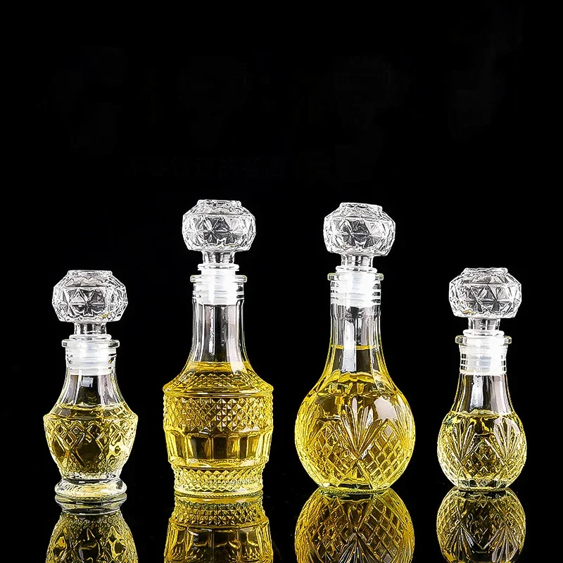 High-grade transparent glass small wine bottle 50/100ml whisky dispenser mini creative red wine bottle