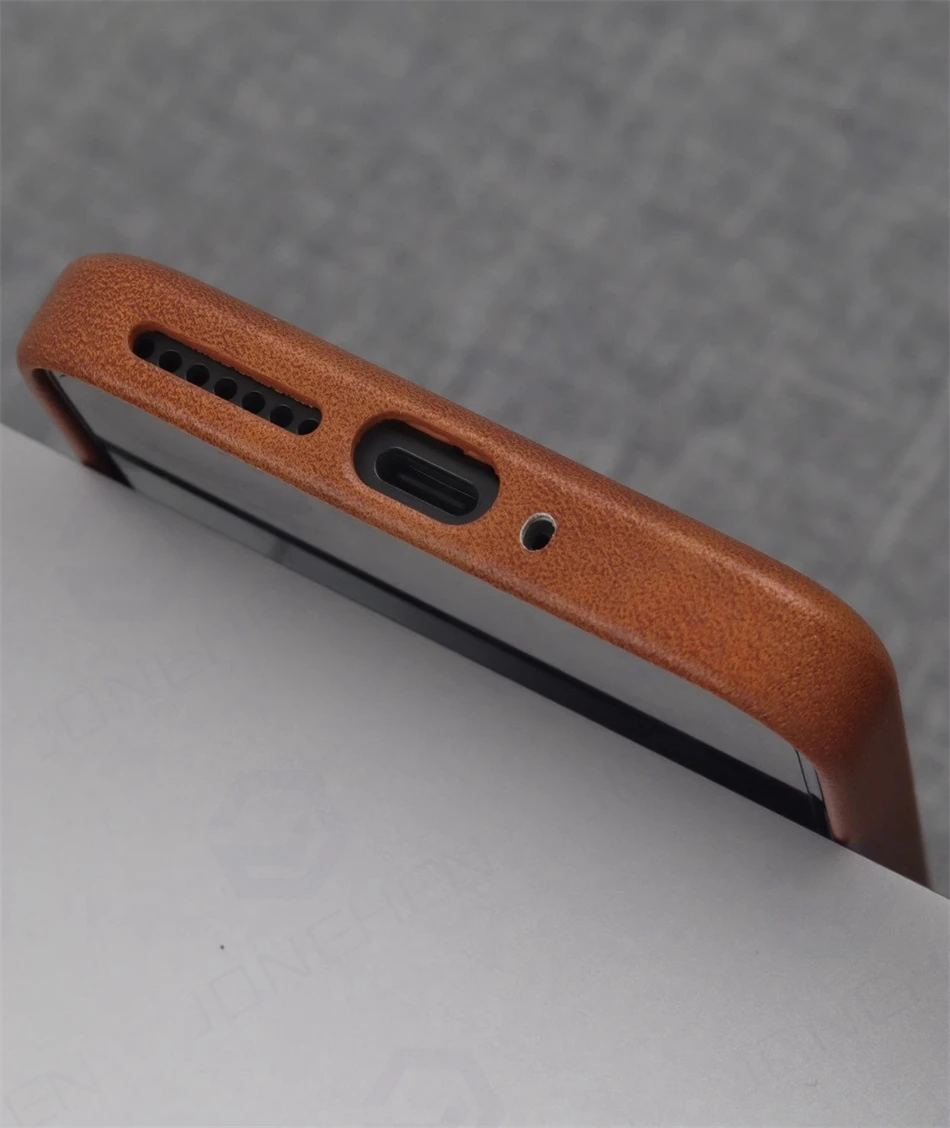 Premium Deluxe PU Leather Magnetic Case - Retro Business Shockproof Cover with Lens Protector
