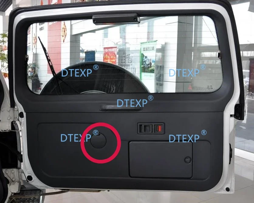 1 Piece Rear Windshield Wiper Cover for Montero V30 V40 Mb627410 Window Washer Tank Cap for Pajero V20 Tail Filler Shogun
