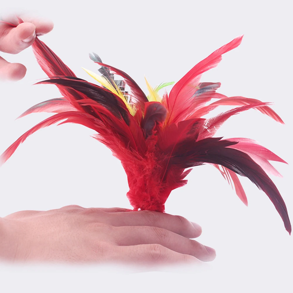 20cm Chinese Jianzi Hand Made Chicken Feather Shuttlecock Portable Foot Kick Handwheel Feather Shuttlecock for Physical Exercise