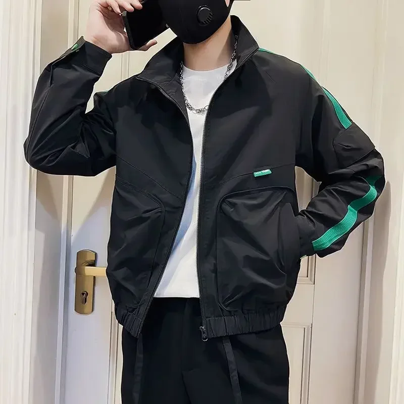 thumbnail image 1 of Chaquetas con cremallera en V para hombre, abrigos de color liso para hombre, corte entallado, estilo Harajuku, entrega rápida, ropa barata de diseñador de lujo, ofertas Y2k con estilo, 1 of 5