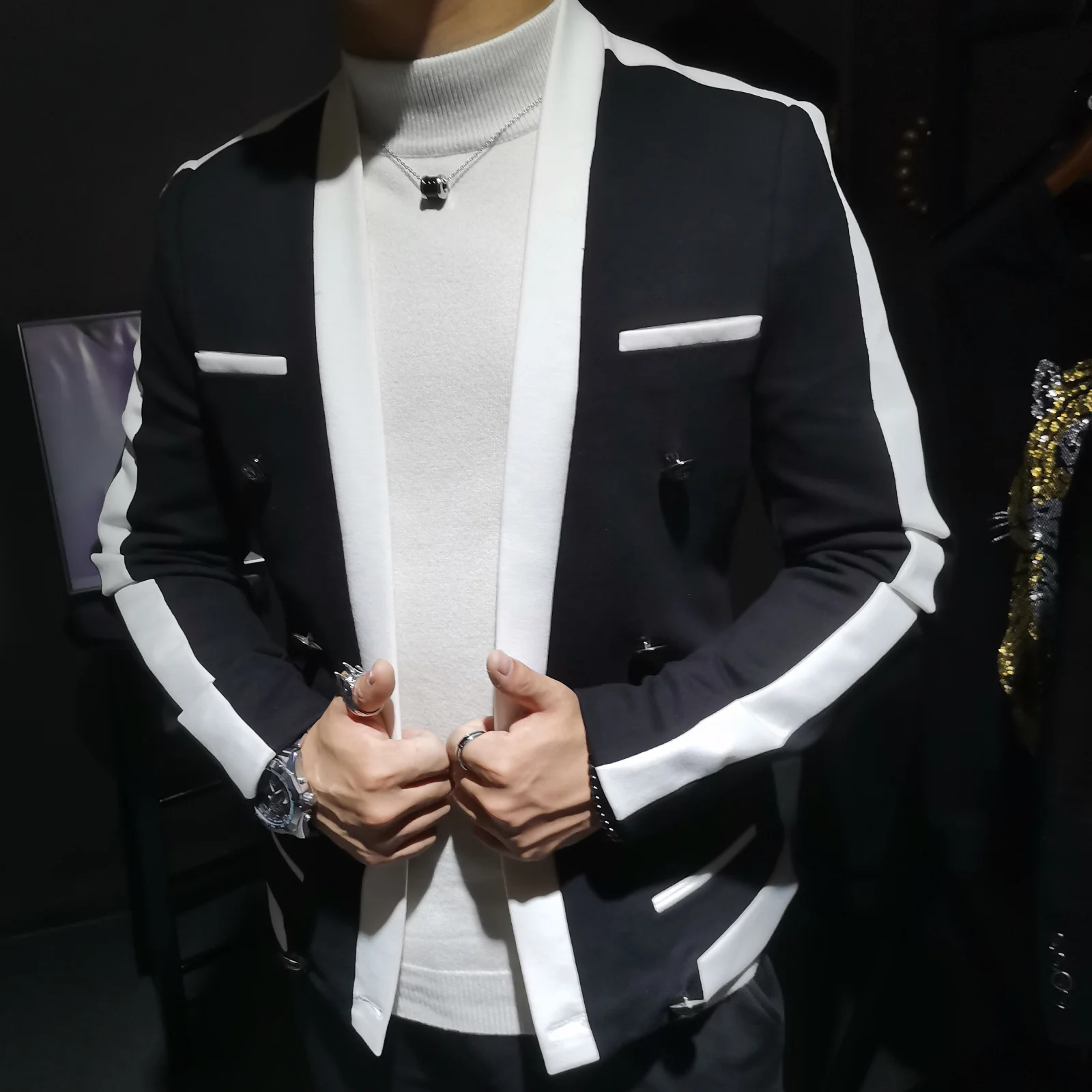 Korean Style Striped Slim-fit Nightclub Suit Coat Blazers Para Hombre Four Seasons New Autumn Fashion Men's Casual Blazer Homme