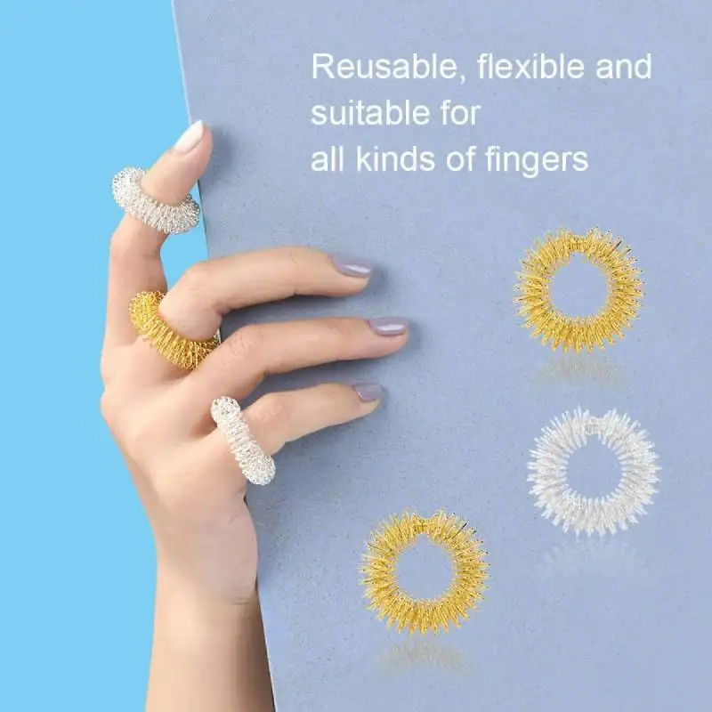 8pcs 뾰족한 감각 손가락 반지 지압 반지 Spikey 어린이를위한 훌륭한 Fidget 반지 청소년 성인 침묵 스트레스 감속기 마사지