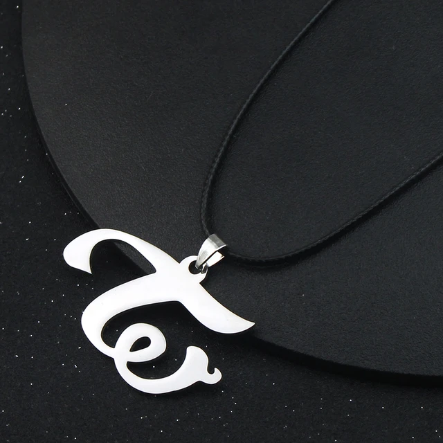 アイドル TWICE CHAEYOUNG LOCKET PENDANT I 3D printed the a replica of Chaeyoung's LF key necklace