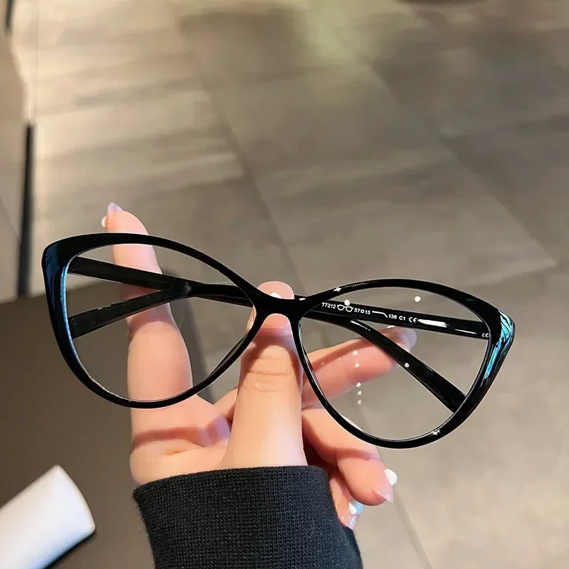Women's Vintage Cat Eye Anti-Blue Light Gradient Eyeglasses