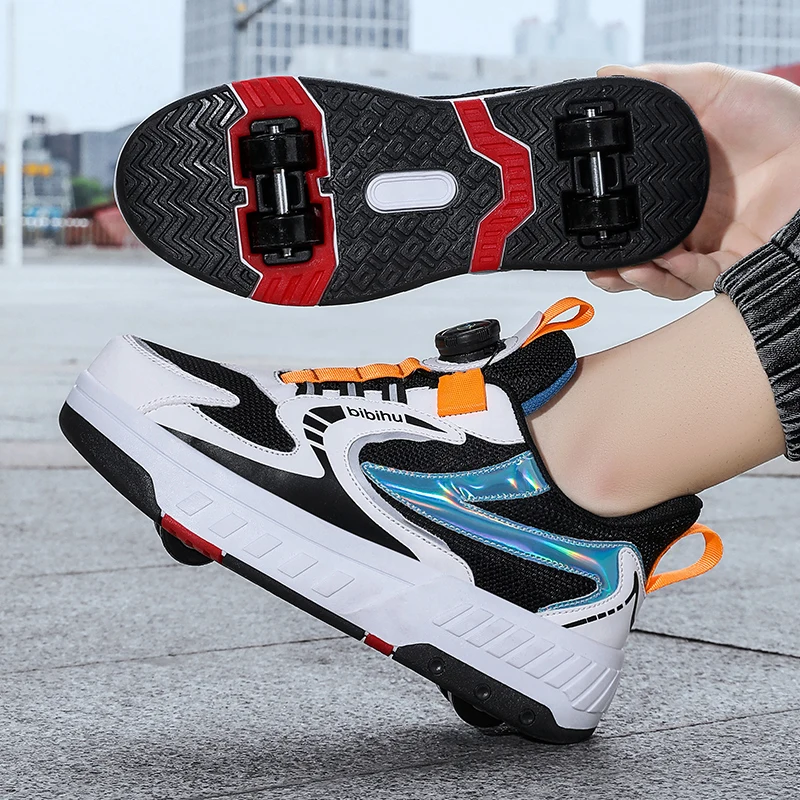 Детская обувь на четырех колесах