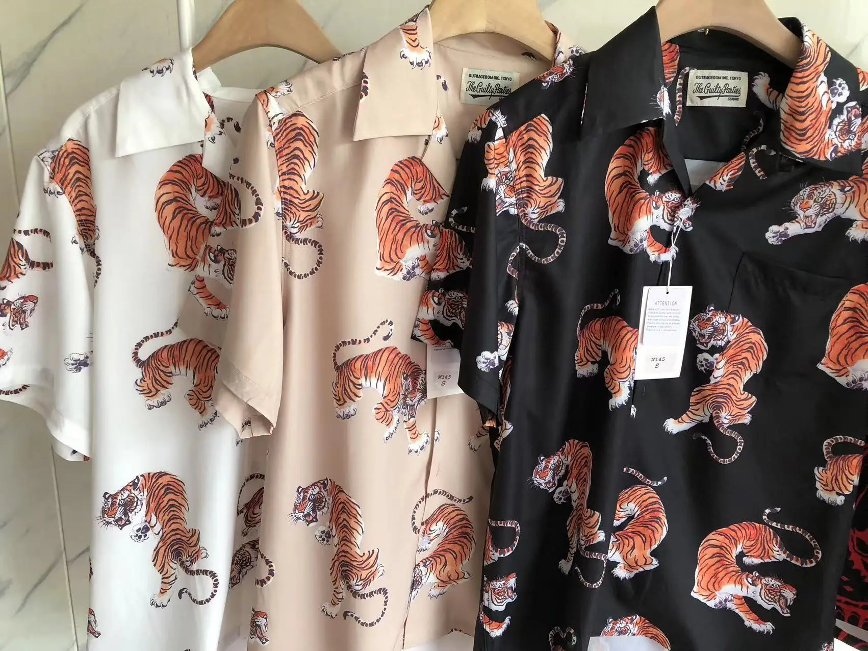 

23SS New Wacko Maria Hawaii Beach Lapel Pocket Shirts Men Women Streetwear Tiger Full Printing Shirt Top Hip Hop