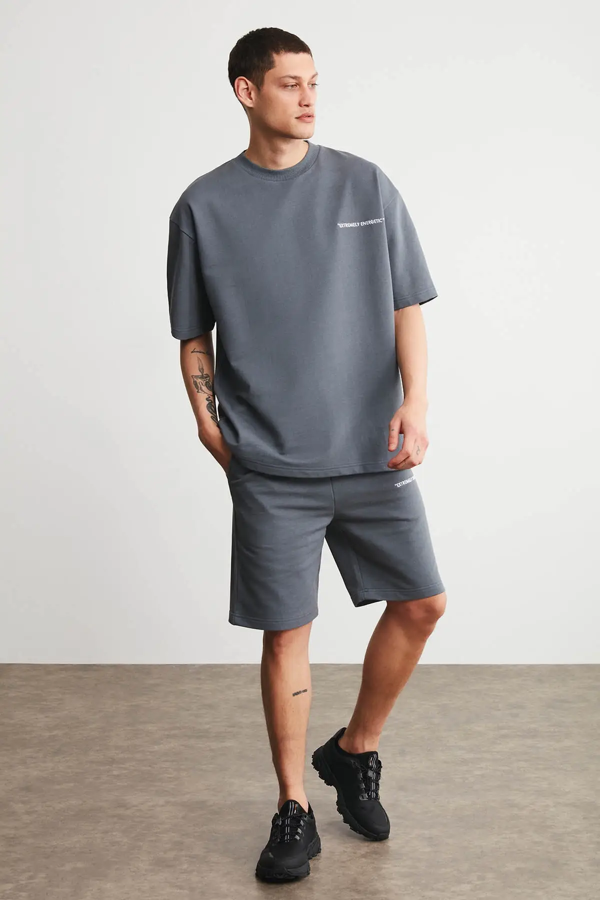 Men's Plain Gray Cotton Embroidery Detailed Basic Comfort Fit Crew Neck Shorts And T-shirt Tracksuit Set