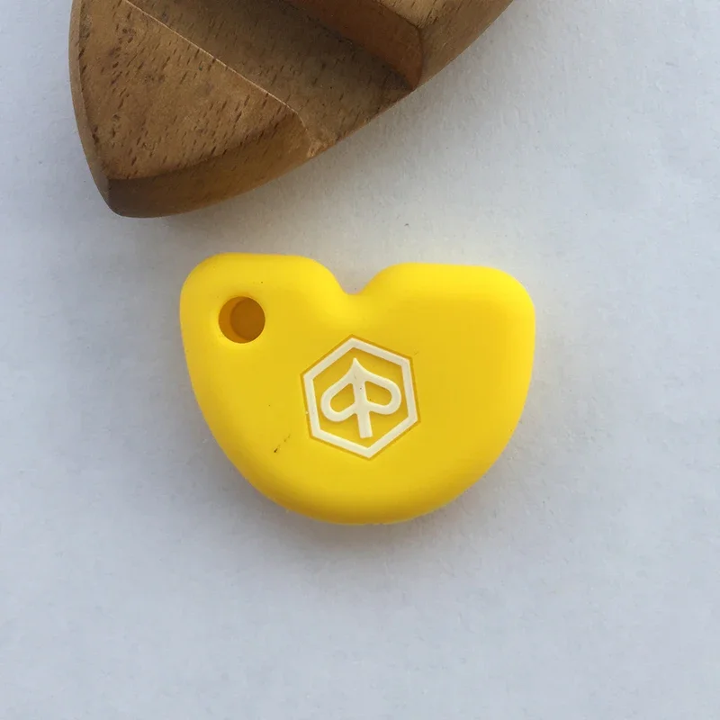 Silicone motorcycle key cover case for Vespa GTS300 946 LX150 Enrico Piaggio 125 150 fly RA1 3vte Gts 200 Creative motor key Key Case Cover Key Case