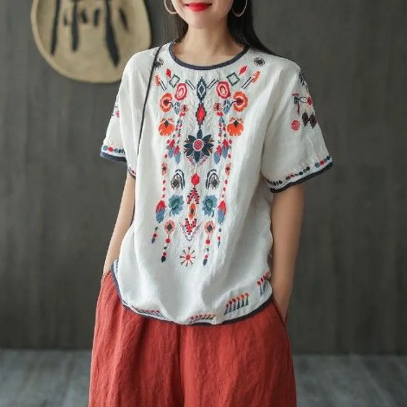 

Cotton And Linen Embroidered Lady's T-Shirt Summer New Retro Art Loose Versatile Round Neck T-Shirt High Quality Pullover Top