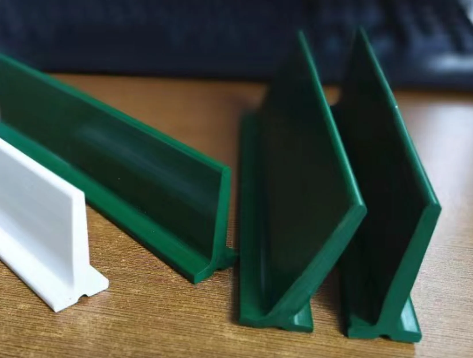 Metros H:40 mm Pvc Verde T-shaped Chuteiras Defletor Conveyor Belt Parts 1