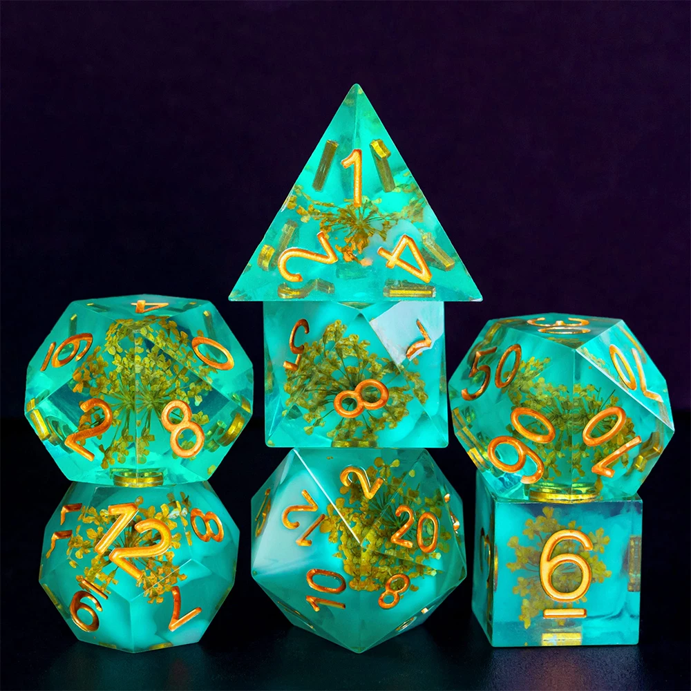 

Cusdie DND Sharp Edges Dice with Plants 7Pcs Resin D&D Dice Handcrafted Polyhedral Dice Set for Role Playing Game Pathfinder