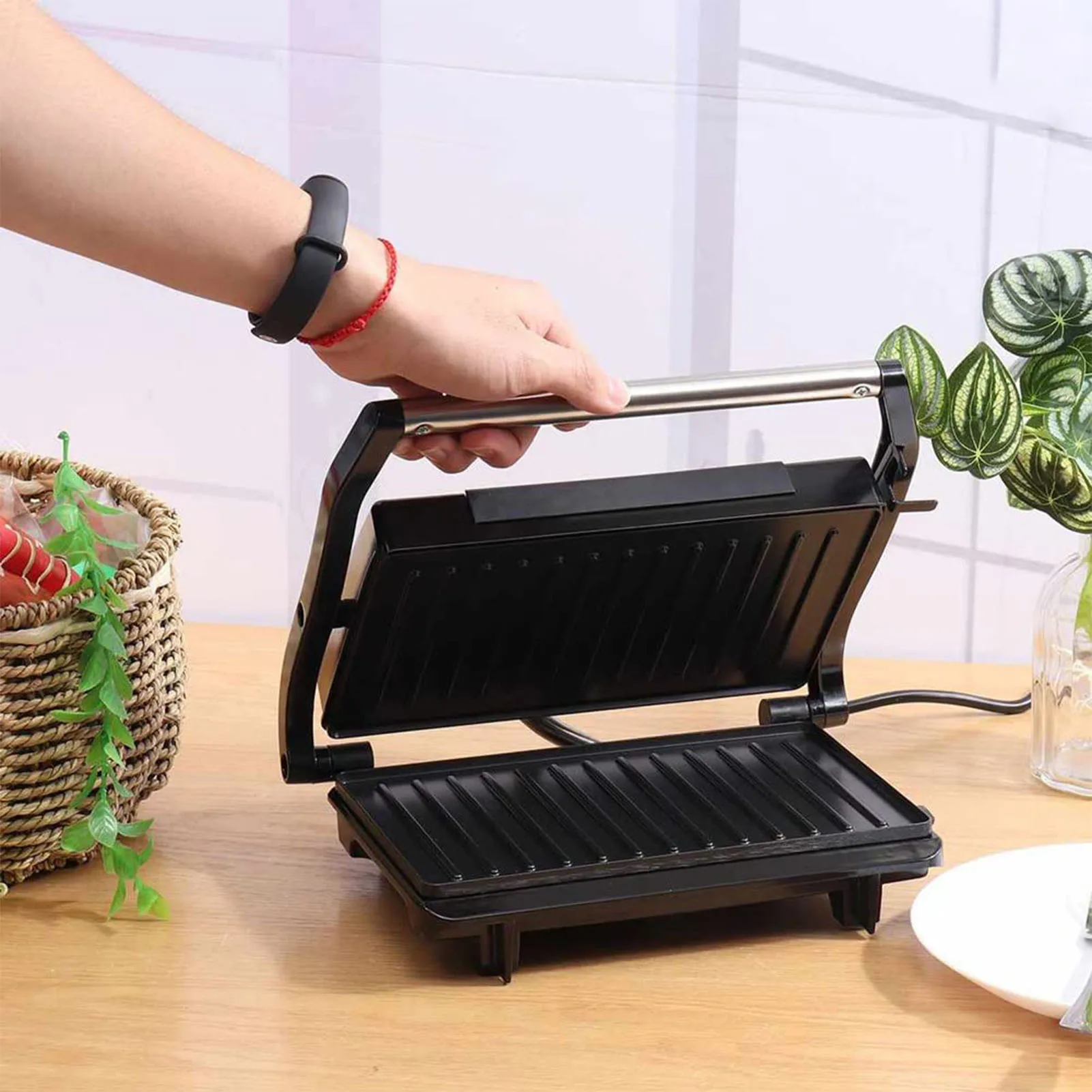 Electric Steak Griddle Grill Double Sided Fast Heating Aluminum Electric Panini Press Grill for Sandwich Breakfast 110V-120V US