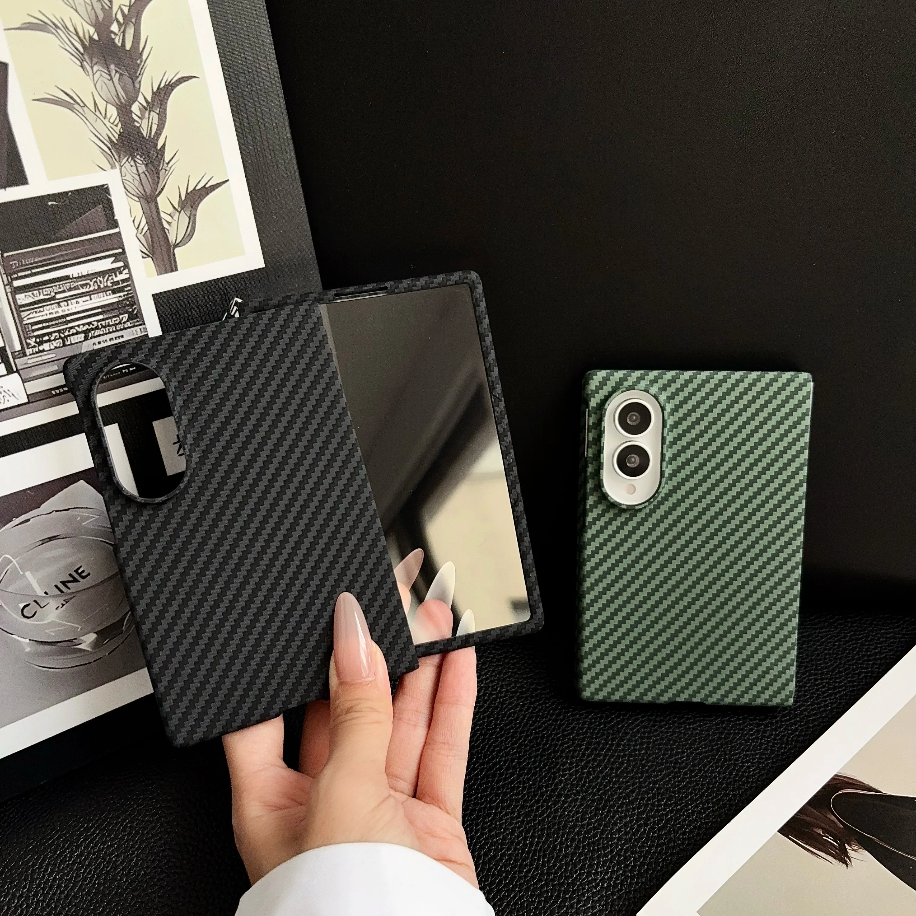 Ultra Carbon Fiber Magnetic Case with Kevlar Aramid Protection and Screen Shield
