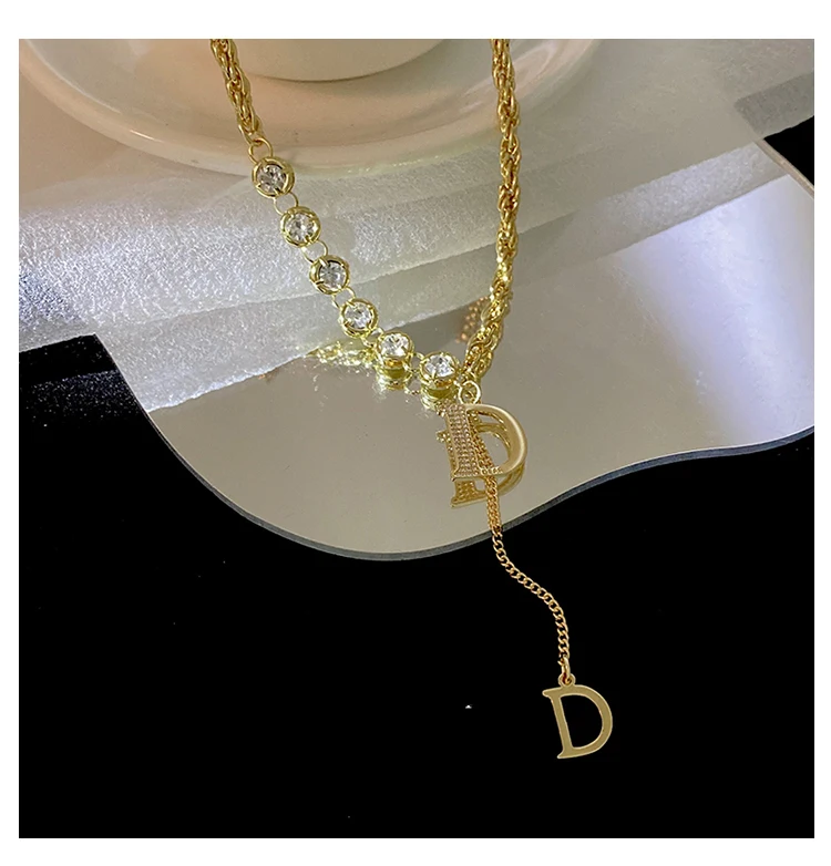 Koreanischer Klassischer D-Buchstaben-Anhänger, vergoldete Halskette, modische Pulloverkette, luxuriöse Accessoires für Damen, außergewöhnlicher Schmuck für Mädchen – Detail 10