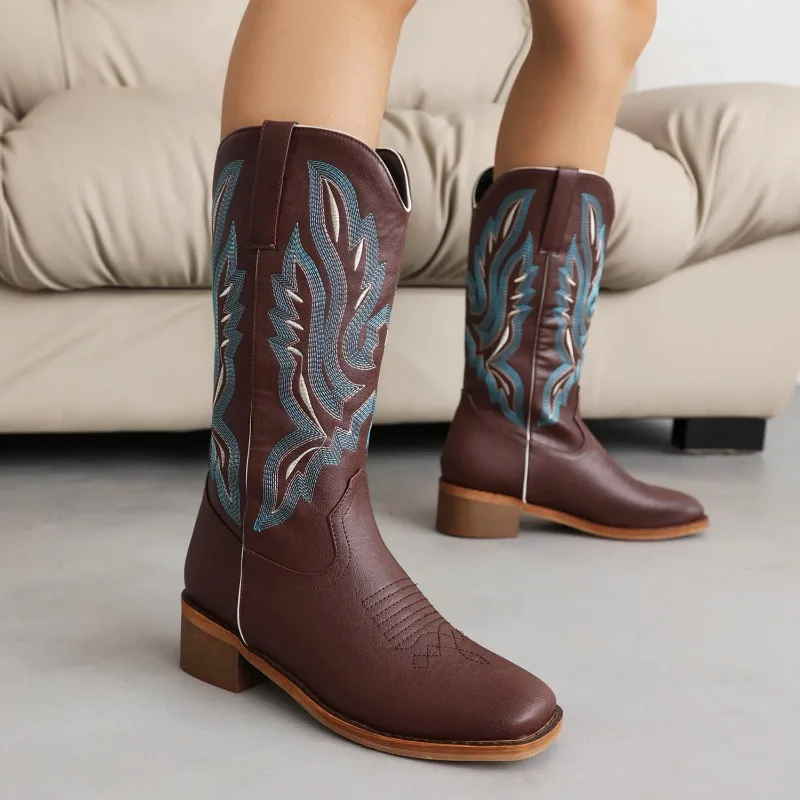 

2023 new autumn winter Women mid-calf boots plus size 22.5-28CM Embroidered serpentine microfiber modern boots western boots