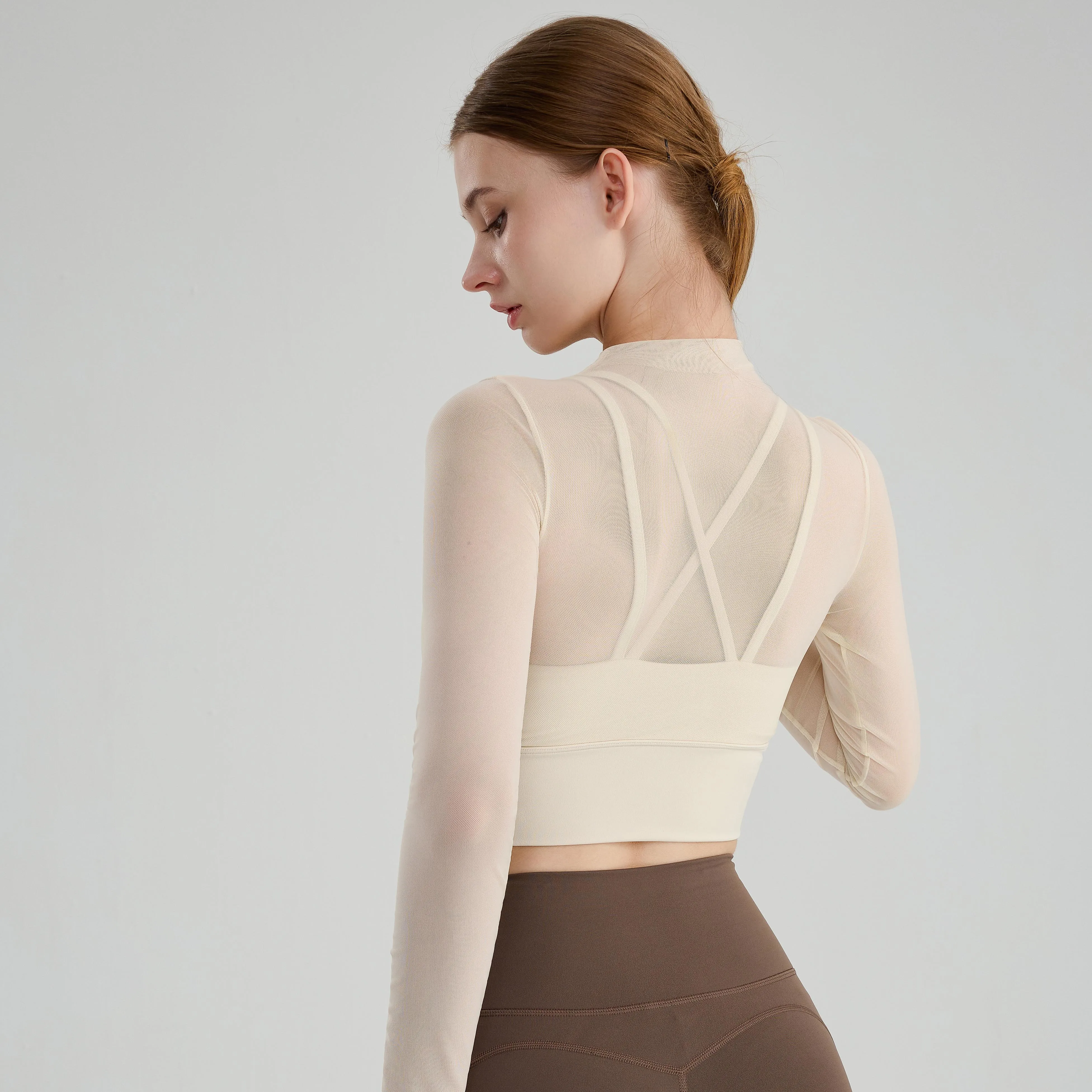 Women's Yoga Shirt Breathable Yoga Top Mesh Patches Slim-Fit Design Inner Bra Crossed Straps Double-Layered Sportwear Gym