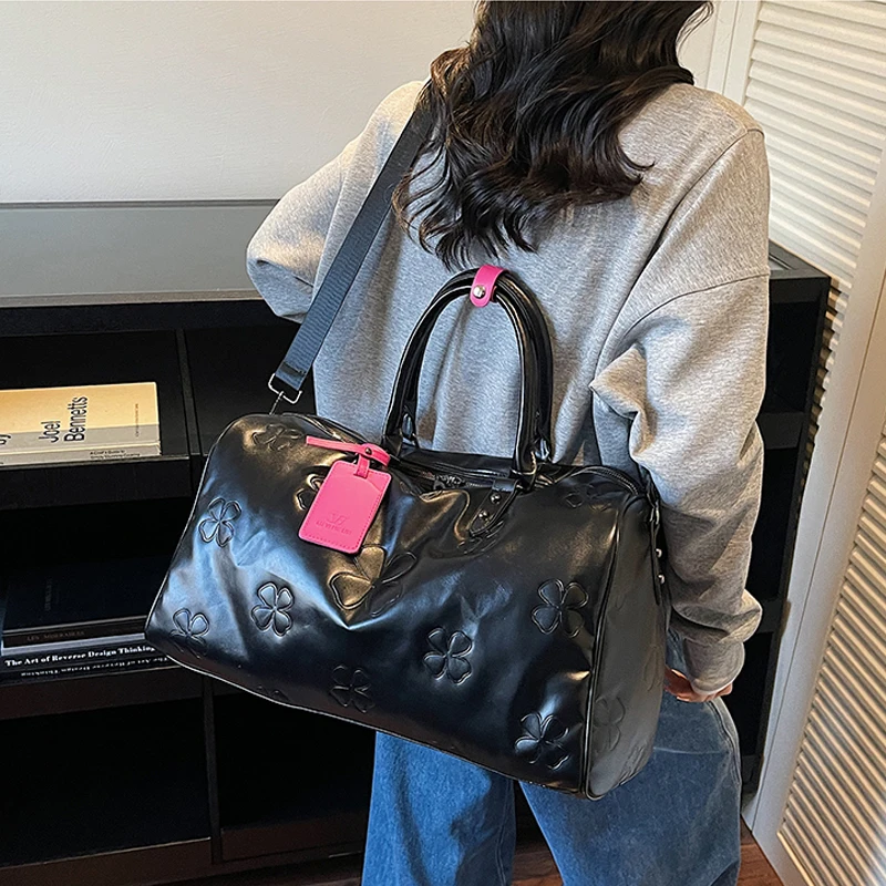 Voyage Luxe Tote 1