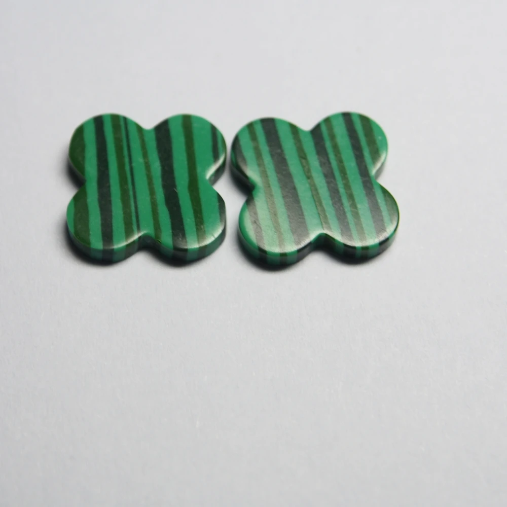 Meisidian Synthetic Green Malachite Clover 13x13x2mm Flower Loose Gemstones For Jewelry