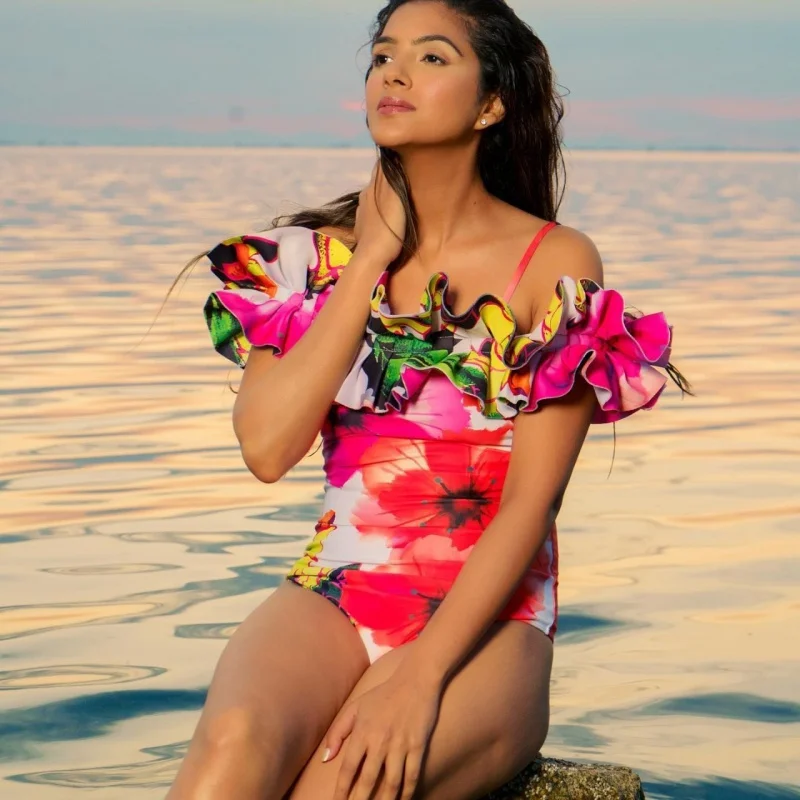 2024New Sexy One Piece Swimsuit Retro Hot Spring SwimsuitbikiniChiffon Beach Skirt Set Wholesale