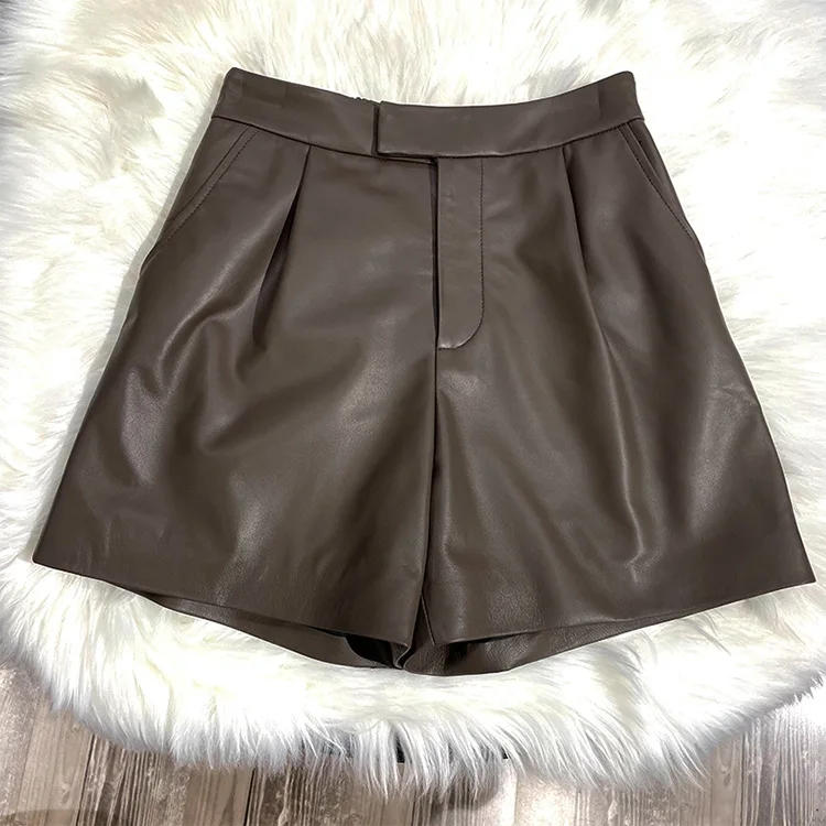 

2024 Genuine leather pants for autumn and winter , new commuting style, basic versatility, slimming effect, diagonal pockets,