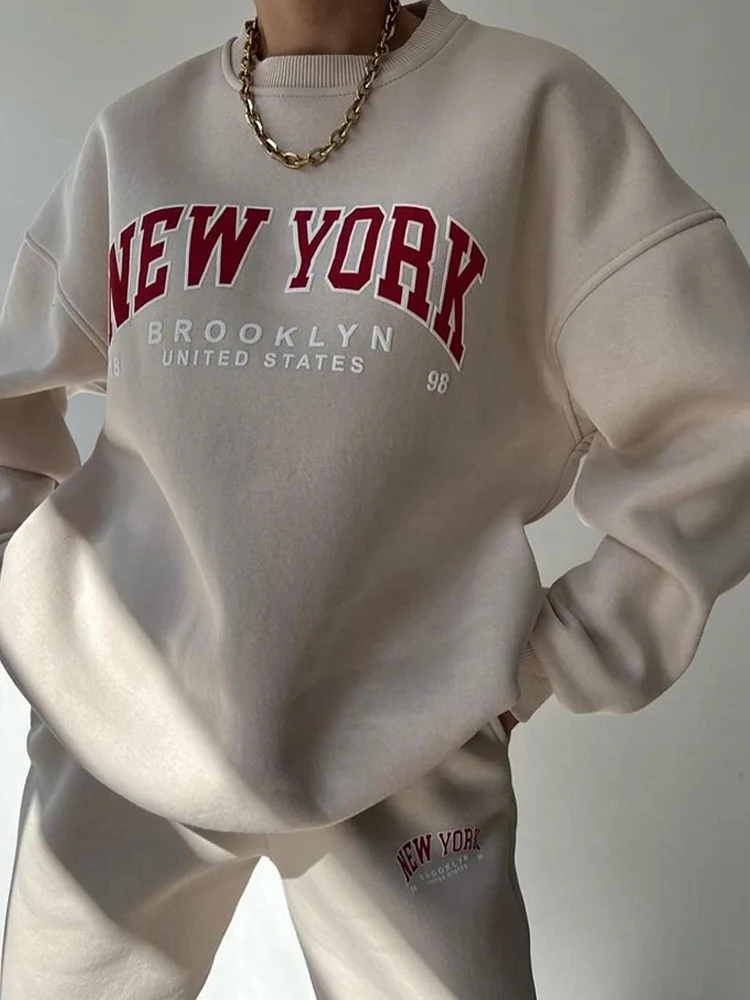 

Casual Printed Letter Fleece Sweatshirt 2 Piece Set Women O-neck Top Pants Suit 2023 Autumn Winter Ladies Sports Trousers Sets