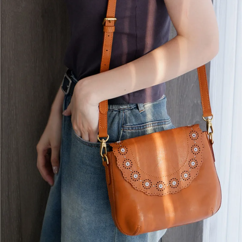 RetroCowhideLeatherWomenBagSmallShoulderMessengerSquareBag
