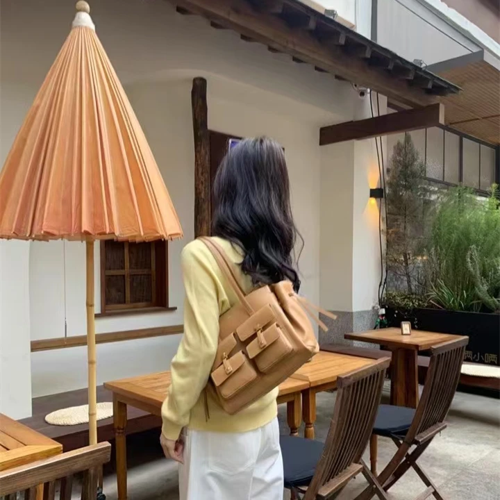 حقيبة يد نسائية من JW Pei، جلد نباتي، نمط دراجة نا...