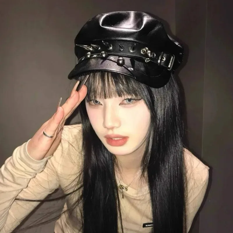 New Autumn Winter Spicy Girl Punk Rivet Beret Subculture Black Leather Dark Retro Face Revealing Duckling Tongue Cap Painter Hat