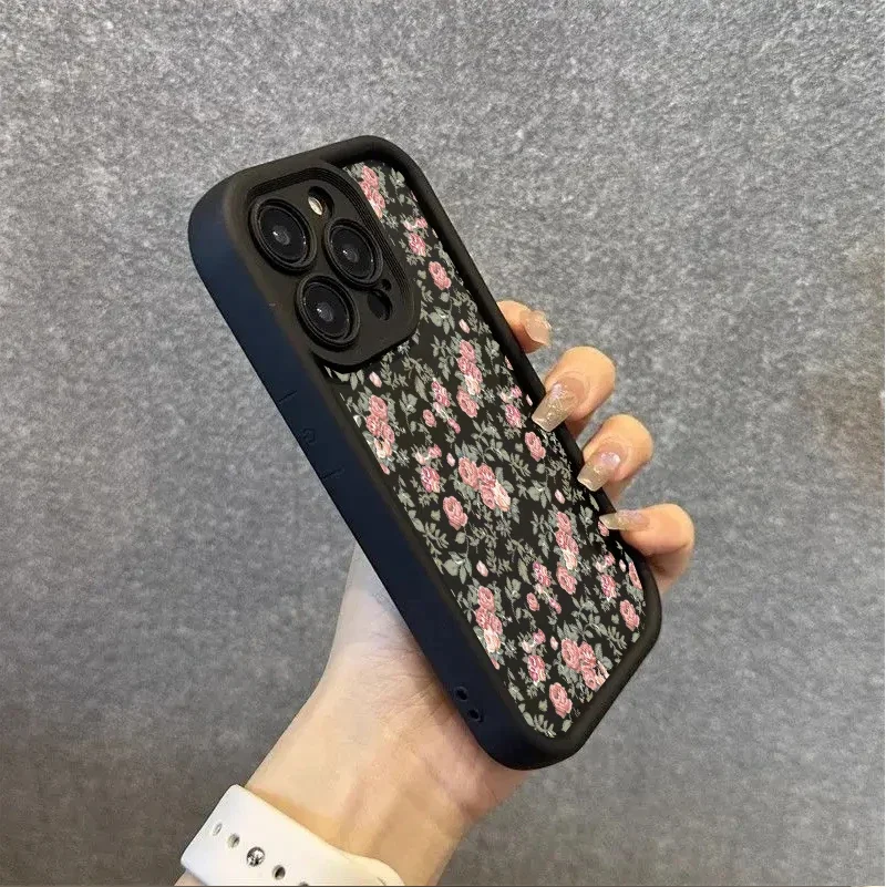 Floral Daisy Rose Phone Case - Elegant Small Flower Design Cover