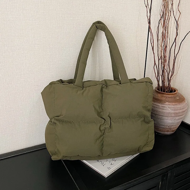 Fresh Arrival Down Filled Cotton Women's Handbag Minimalist Cotton Padded Sky Tote Soft Checkered Single Shoulder Bag