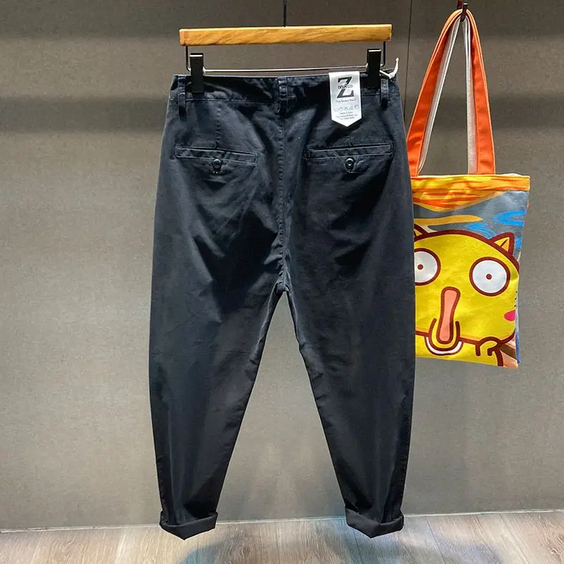 Le jean extensible indigo pâle Taylor Coupe : jambe droite, taille
