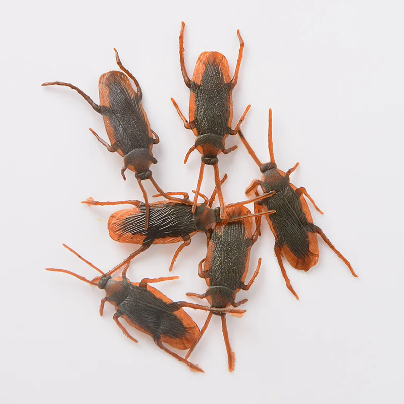 Halloween gadget Plastic Cockroaches Joke Decoration Props Rubber Toy Gags Practical Jokes Toys Plastic Bugs Cockroach prank toys joke toys