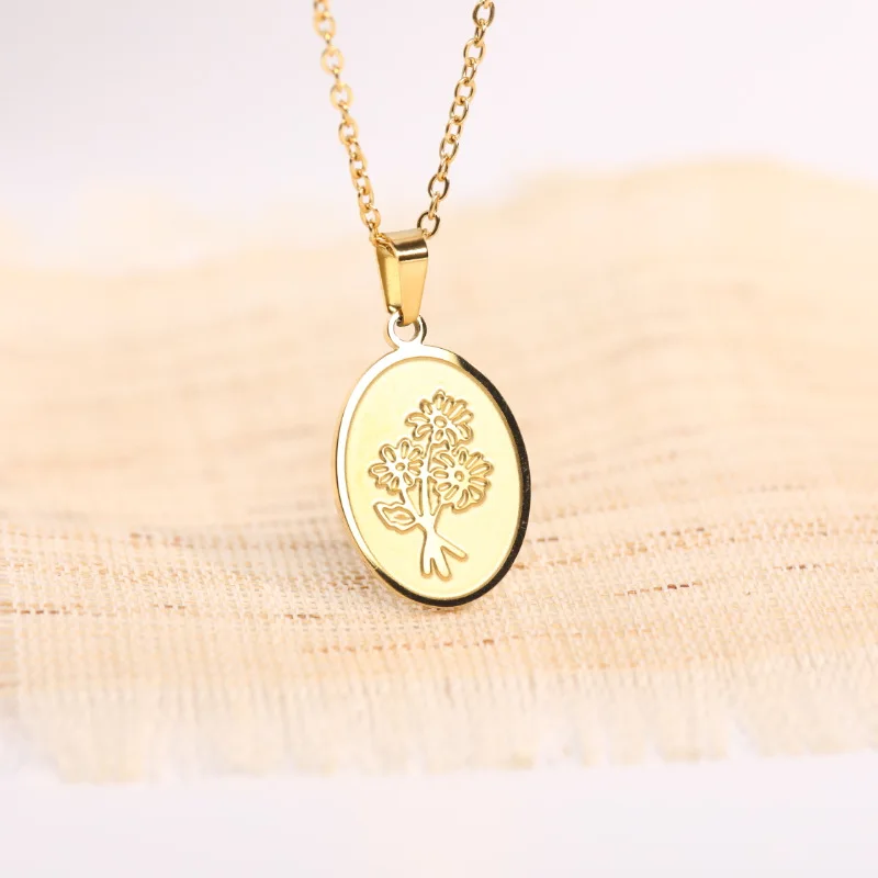 New Stylish Stainless Steel Oval Flower Daisy Pendant Necklace 18K Gold Plated Custom Engraved Delicate Jewelry Gift |