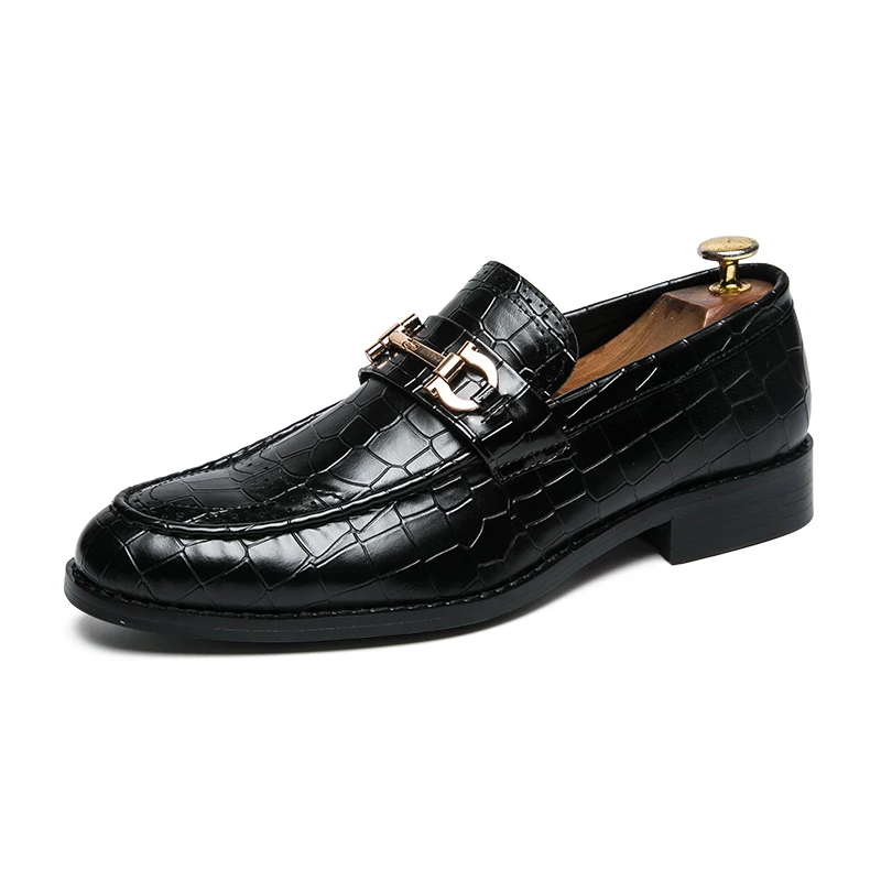 Mocassini Con Fibbia In Metallo Di Design Abito Da Lavoro Da Uomo Moda Casual In Pelle Verniciata Nera Scarpe A Punta Mocassini Da Uomo Slip-On