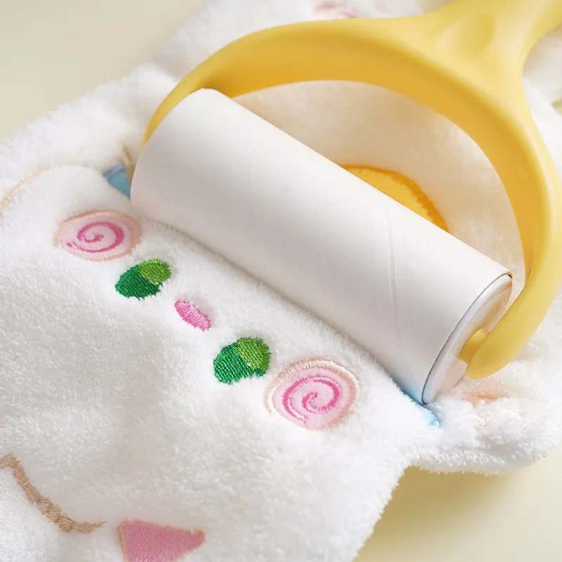 Description Picture 6 of itemCute Cat Hand Towel Quick Drying Kitchen Cleaning Rag Coral Velvet Cartoon Animal Absorbent Bathroom Hanging Towel Home Supplies
