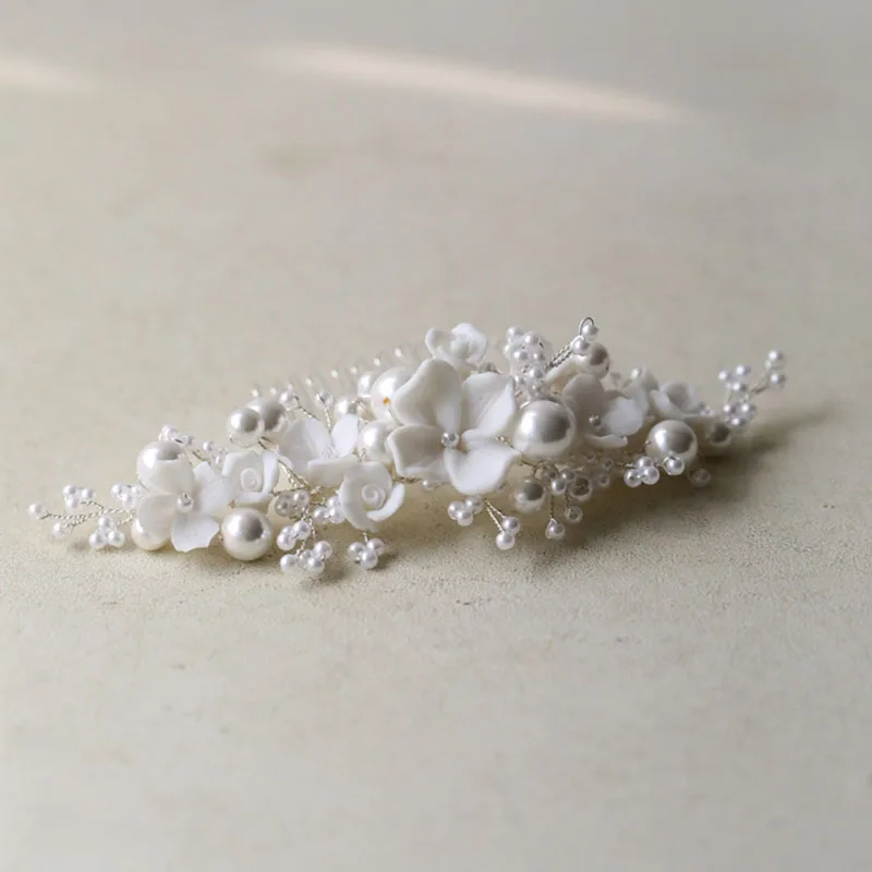 Floralbride Handmade Crystal Rhinestone Pearl Ceramic Flower Bridal Hair Comb Wedding Hair Accessories Bridesmaids Women Jewelry