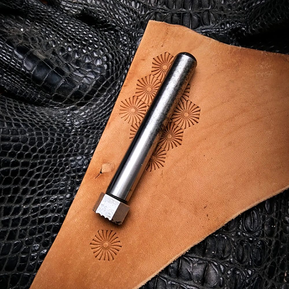 High Quality Leather Craft Carving Punching Tool Steel Embossing Puncher Vegetable Tanned Leather Stamps Mold Printing Tools