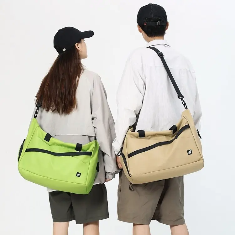 Streetwear Style Solid Color Nylon Men Shoulder Bag Large Capacity Nylon Travel Crossbody Bag Casual Commuter School Men Handbag