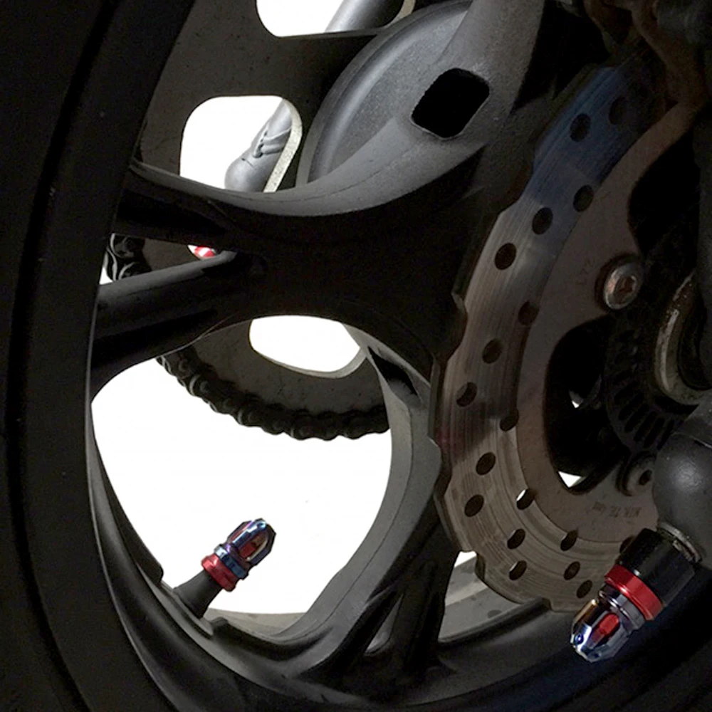 Fuite d'air - valve d'un pneu de voiture - Test bouchon anti-fuite avec  joint (moto, vélo etc..) 